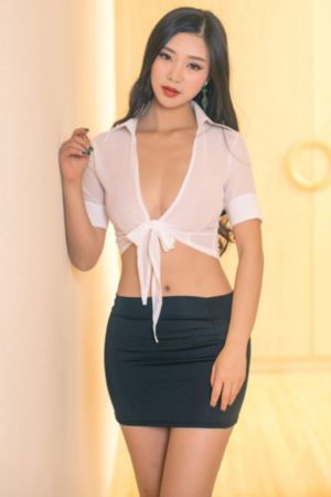 白虎妹子戴帽子啪啪_HD免费观看韩国