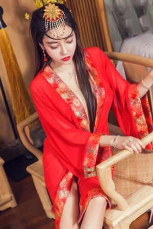 巨胸喷奶水www久久久动漫_超清免费在线观看